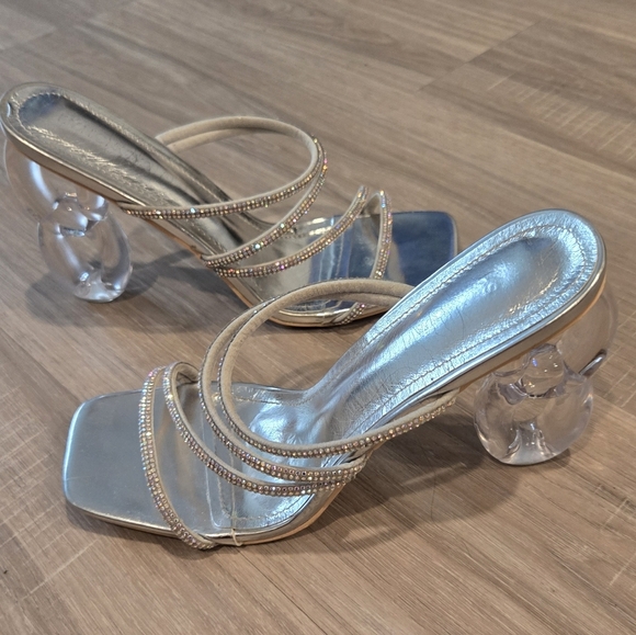 Fashion Nova Promise You Mules Silver Sz 9 - Picture 11 of 15